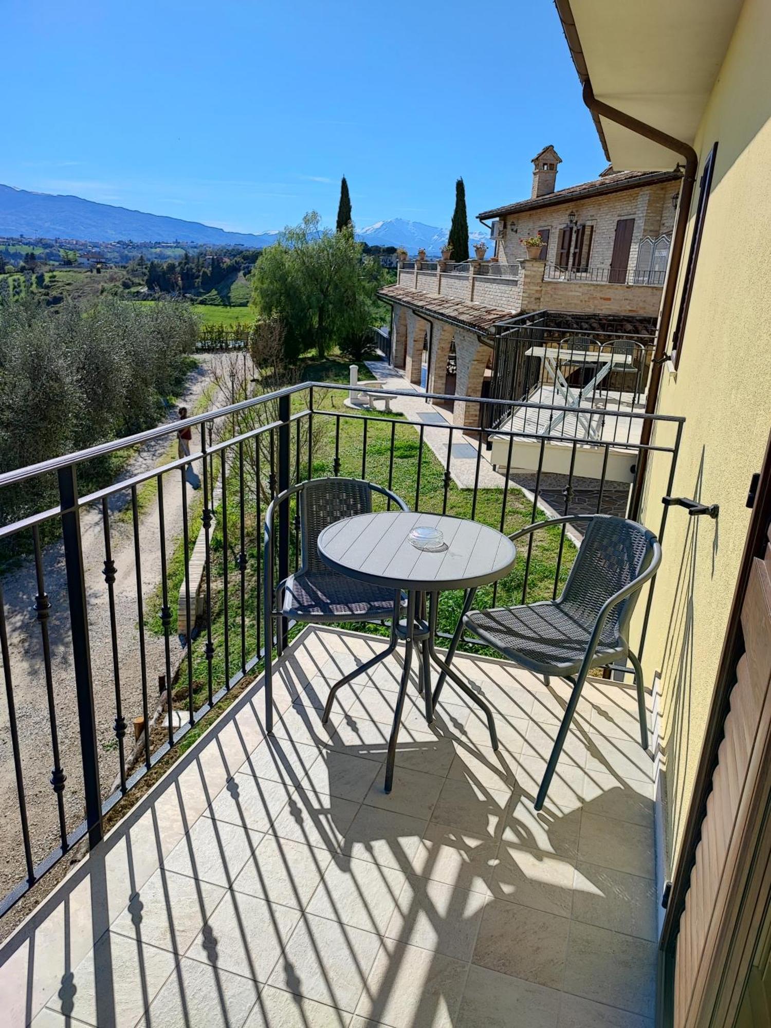 Agriturismo Alla Solagna Колли-дель-Тронто Экстерьер фото